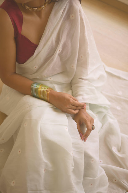 Timeless Beauty Jamdani Saree - Mayin India 