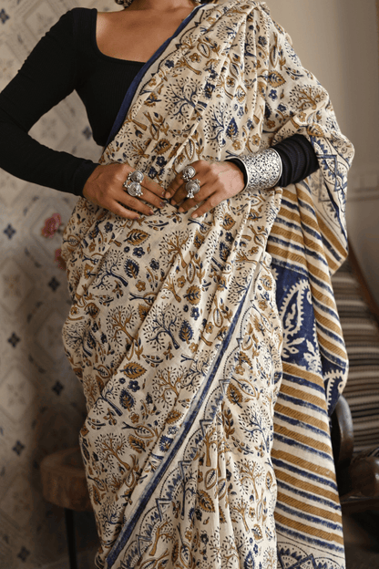 Amaltas Bagru Mulmul Saree