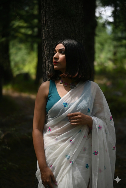 Bohemian Rhapsody - Hand Embroidered Mulmul Cotton Saree