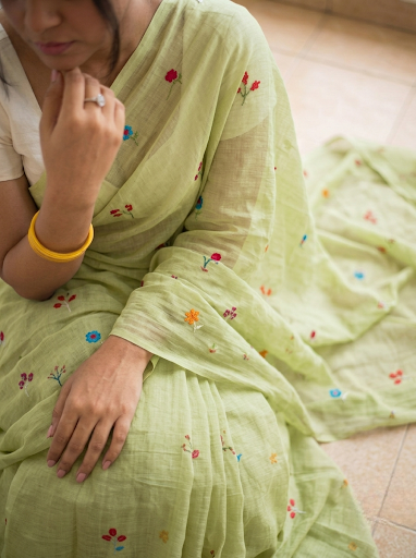 Gardenalia Pista - Embroidered Pure Mulmul Cotton Saree