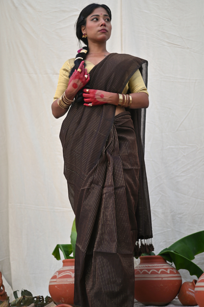 Desi Mocha Mul Saree