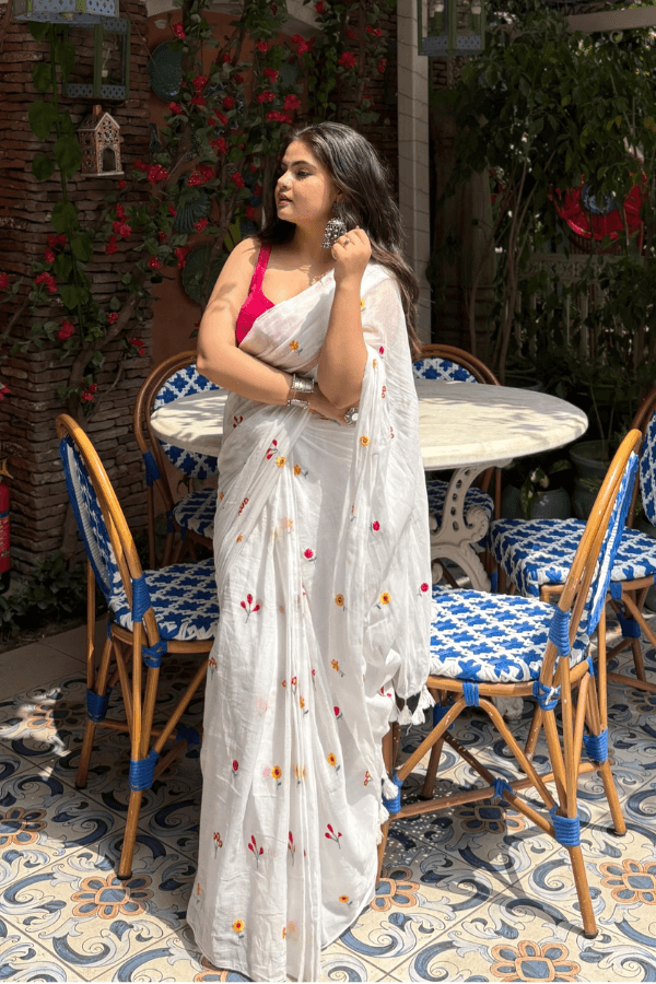 Gardenalia White Mul Saree Thumbnail