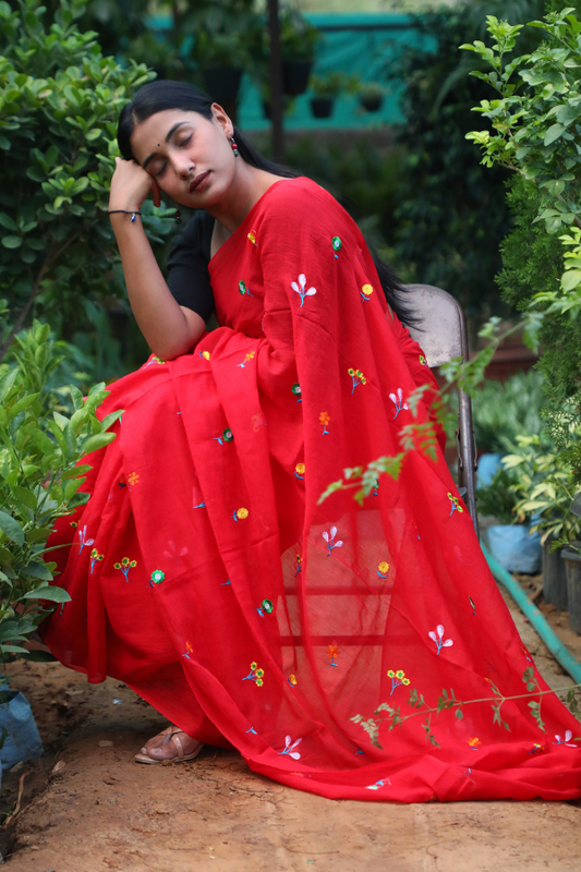 Gardenalia Red Mul Saree