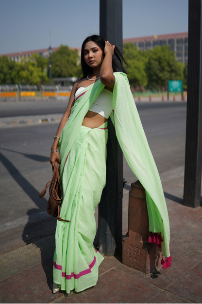 The Minimalist Mul Saree