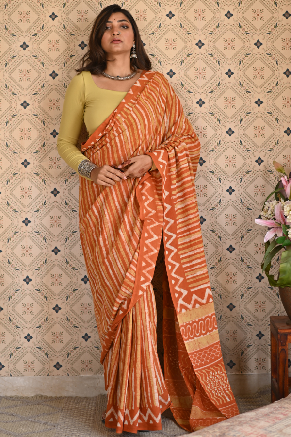 Mitti Dabu Mulmul Saree