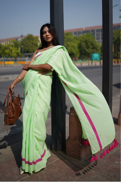 The Minimalist Mul Saree