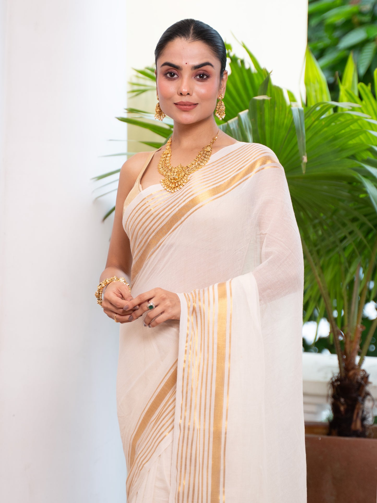 Ponnu -Golden Mul Cotton Saree