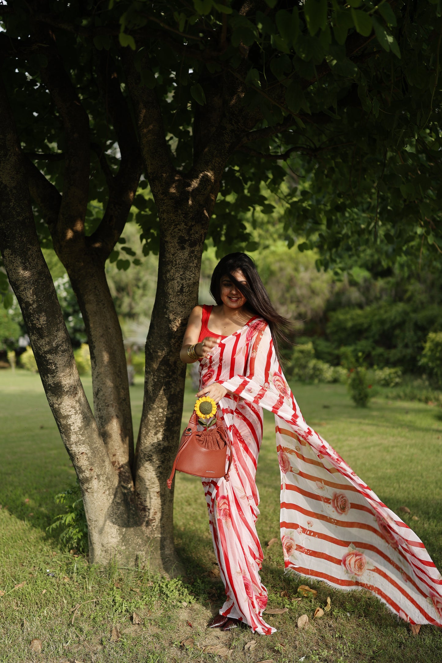 Amélie- Red Floral Pure Chiffon Saree