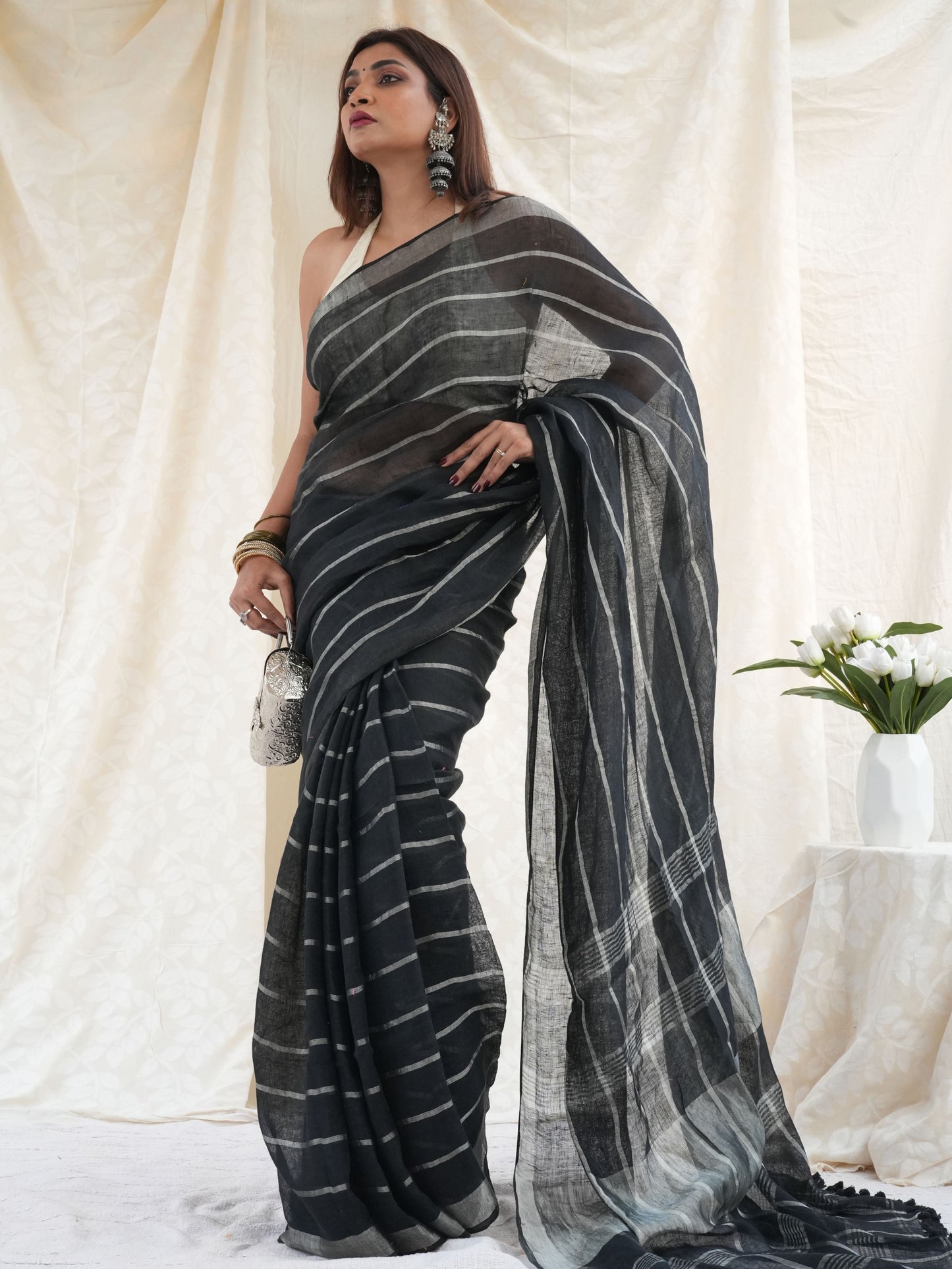 Line Item Handloom Linen Saree