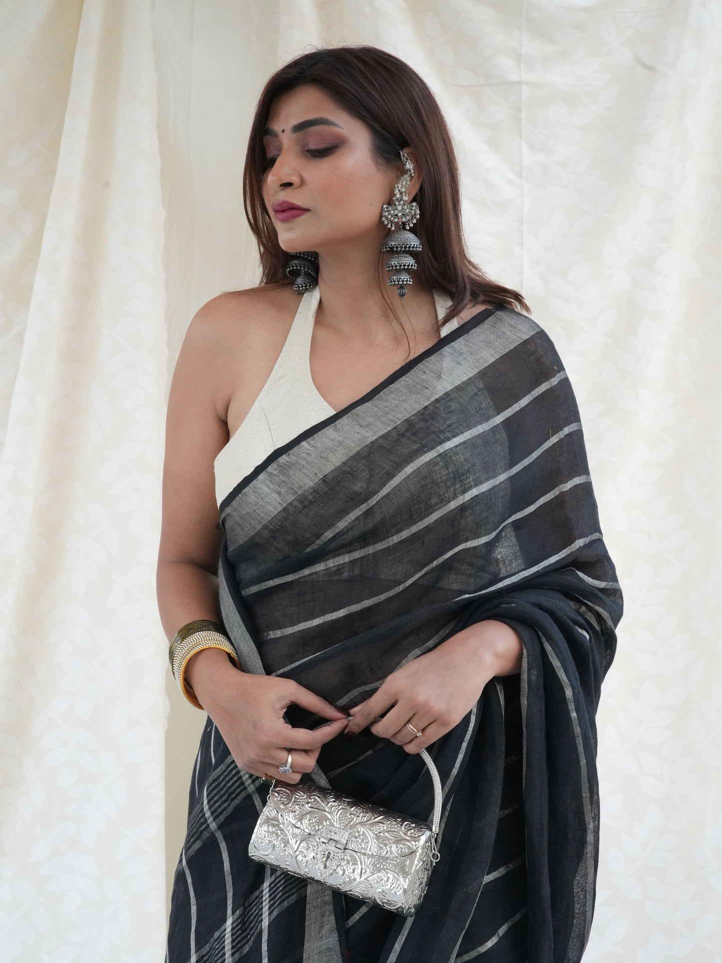 Line Item Handloom Linen Saree