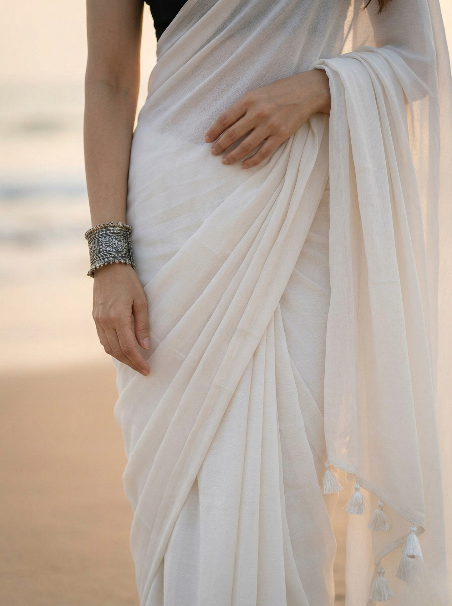 Vanilla Mousse - Plain White Mul Cotton Saree