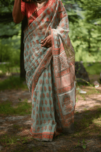 Peach handprinted handwoven Kota doria saree - Mayin India 
