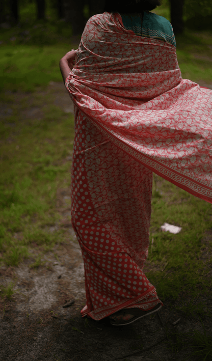 Coral Handwoven Handprinted Muslin Saree - Mayin India 